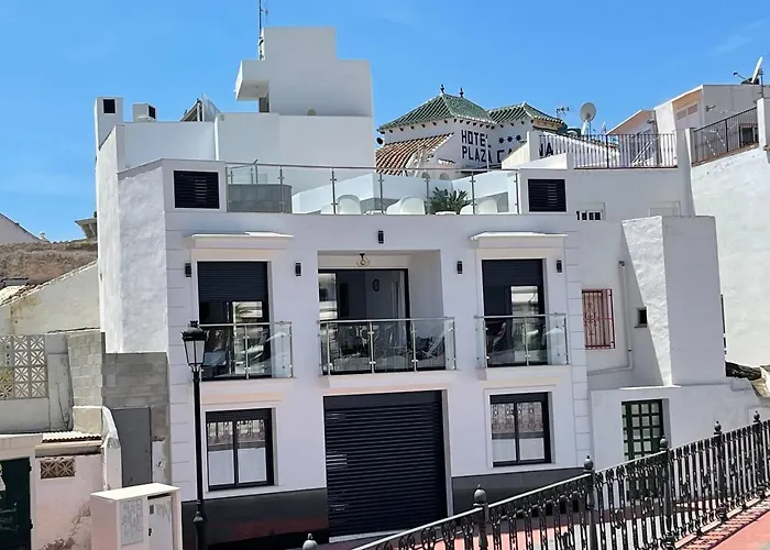 Edificio Gran8nerja אתר נופש נרחה