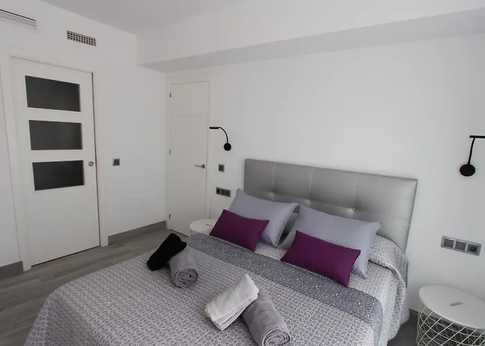 Edificio Gran8nerja אתר נופש נרחה
