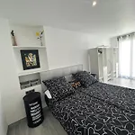 Edificio Gran8nerja 度假村 内尔哈