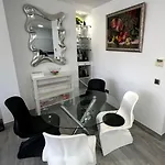Edificio Gran8nerja 度假村 *